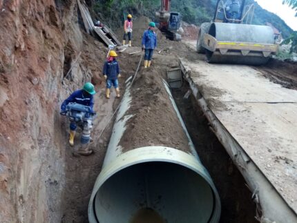Relleno instalacion de tuberia GRP